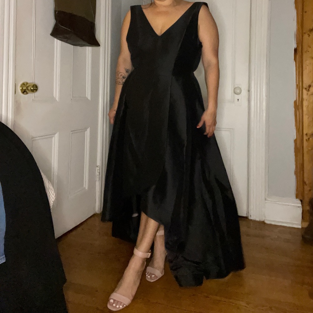 NWT Calvin Klein Women's High-Low Gown
